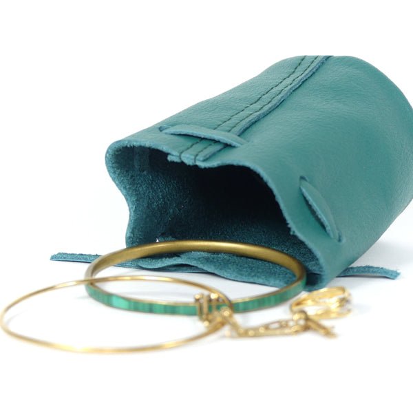 Bourse en cuir grainé vert pour bijoux - Mon-petit-sac.fr